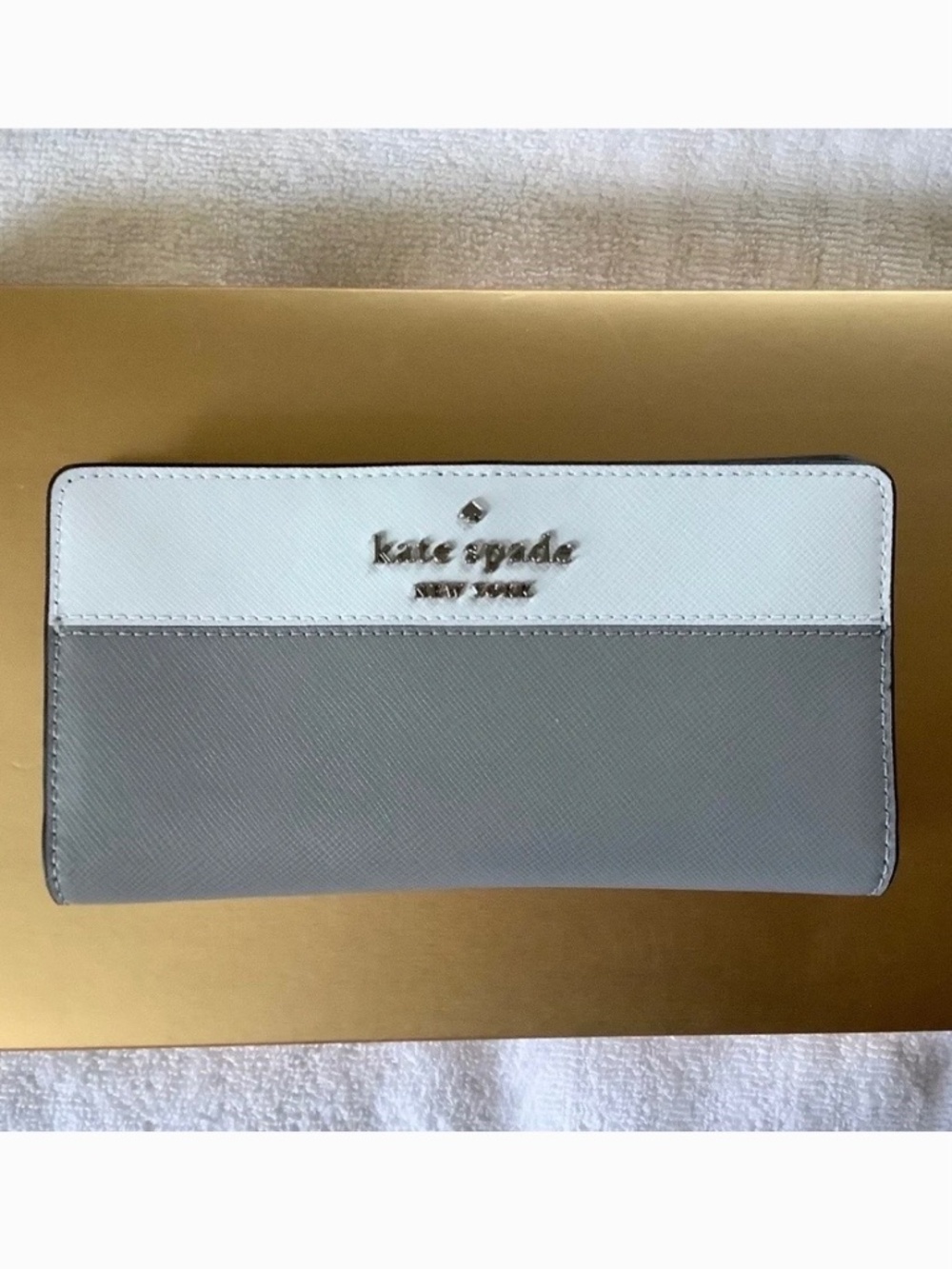 Kate Spade New York Large Slim Bifold Leather Wallet Grey Multi